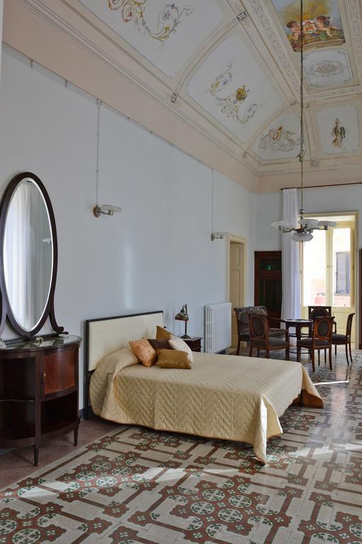 Palazzo Vallebona Bed & Breakfast Gallipoli Dış mekan fotoğraf