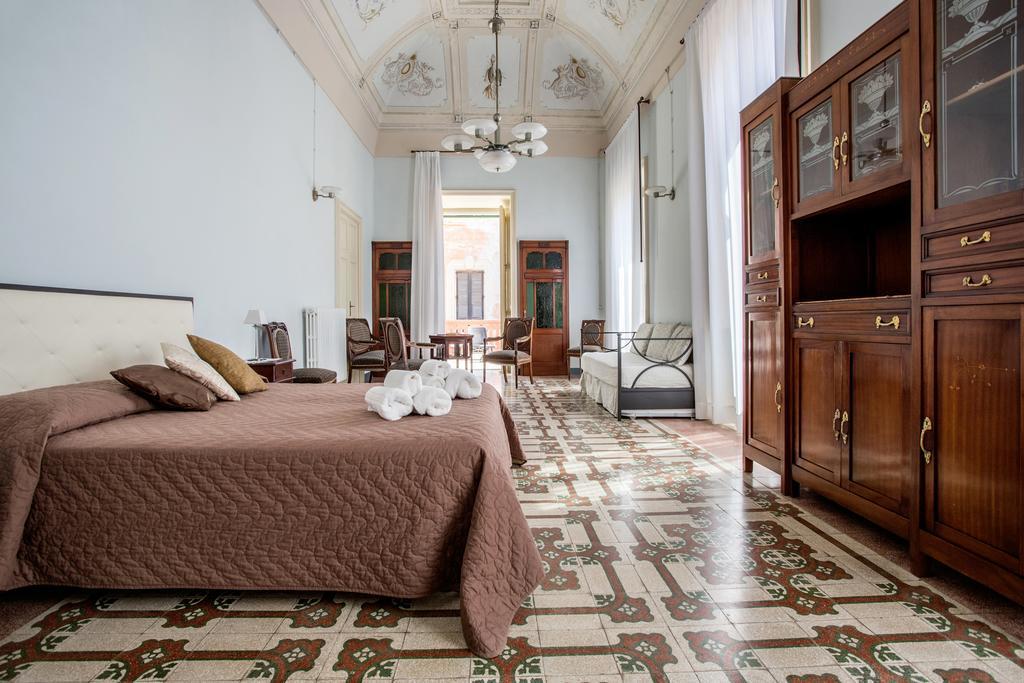 Palazzo Vallebona Bed & Breakfast Gallipoli Dış mekan fotoğraf