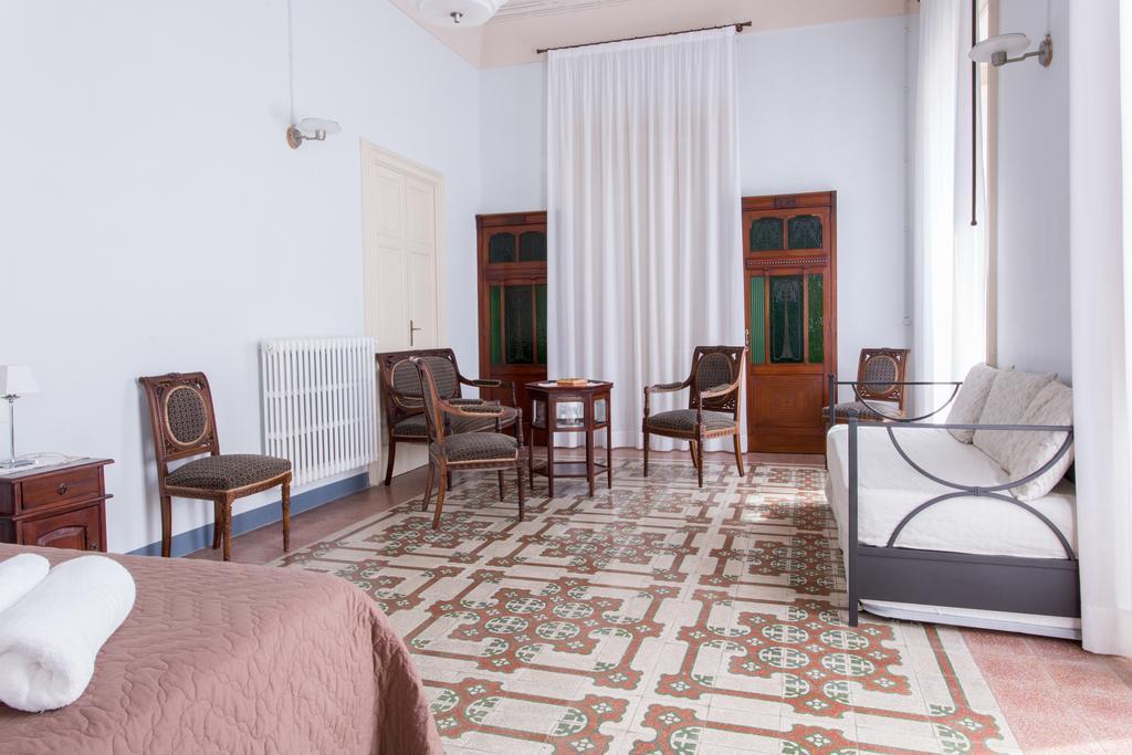 Palazzo Vallebona Bed & Breakfast Gallipoli Dış mekan fotoğraf