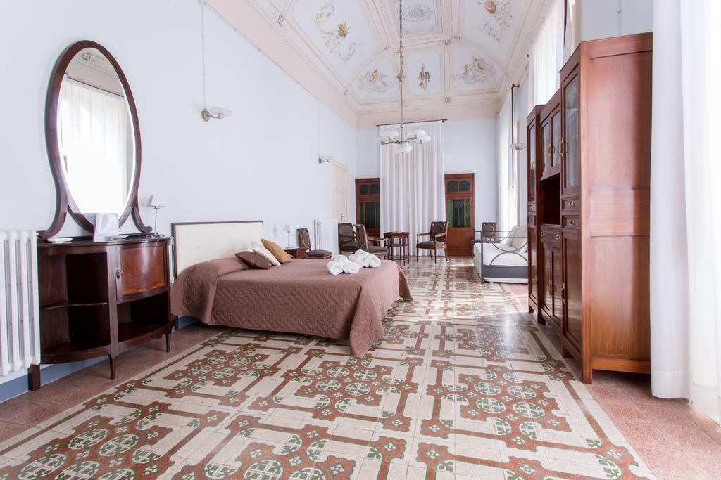 Palazzo Vallebona Bed & Breakfast Gallipoli Dış mekan fotoğraf